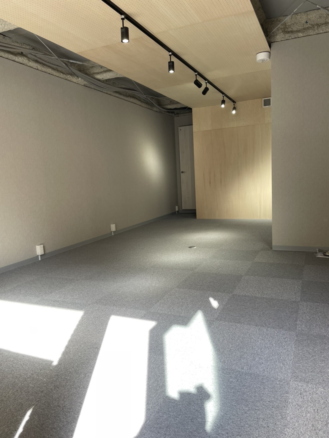 東京都中央区テナントリフォーム BEFORE AFTER